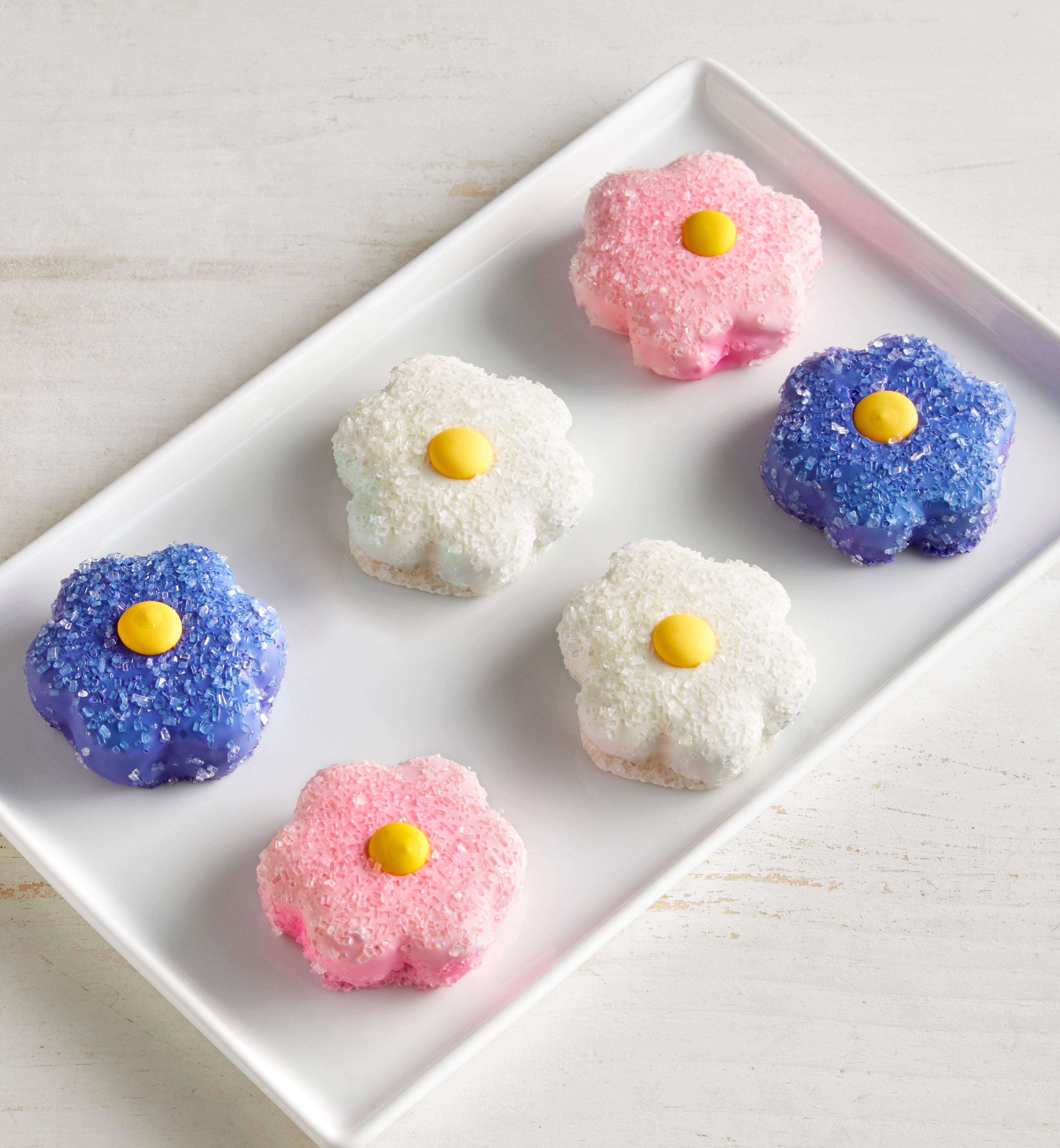 Brownie Blooms Flower-Shaped Mini Brownie Cakes